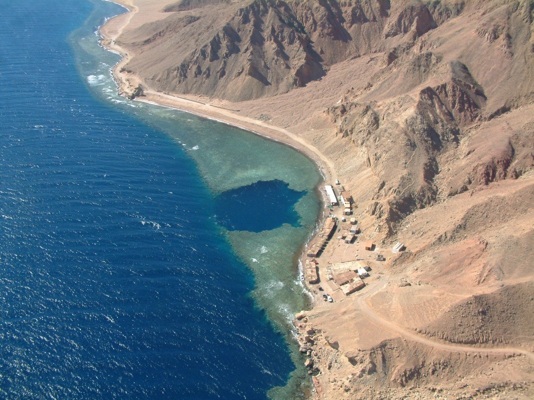 Blue Hole Rafy koralowe w Dahabie