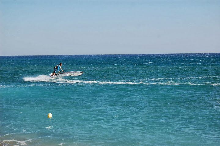 360 carving na Rodos (Prasonisi) wyjazdy szkoleniowe windsurfing kitesurfing