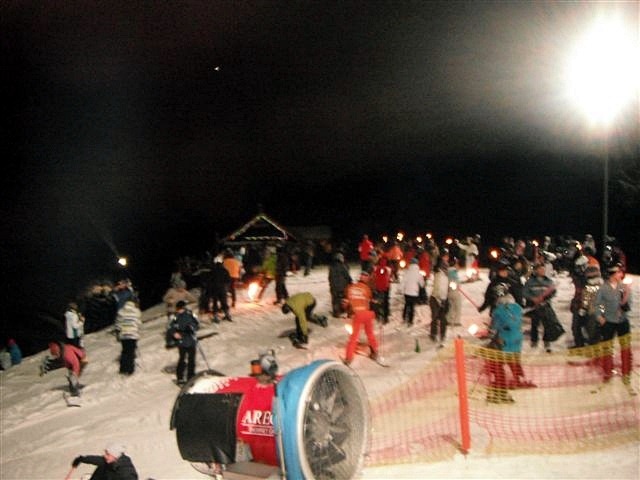 Wyjazdy narciarskie i snowboardowe sylwester na stoku