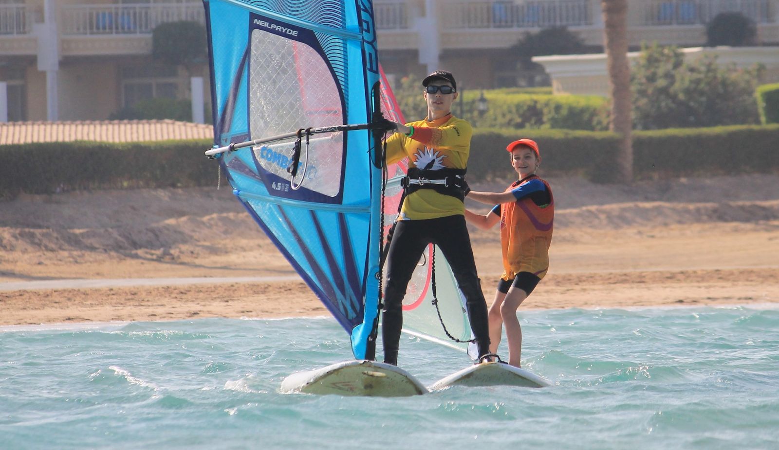 Ferie zimowe na windsurfingu (wyjazdy windsurfingowe zimą za granicę) do Egiptu