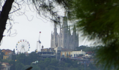 BARCELONA - PRZEWODNIK TURYSTYCZNY REKREACYJNY
