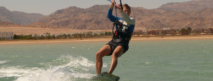 GDZIE NA KITESURFING - 10 NAJLEPSZYCH MIEJSC DO PŁYWANIA NA KITESURFINGU