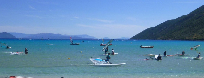 POLSKA SZKOŁA WINDSURFINGU VASSILIKI LEFKADA GRECJA