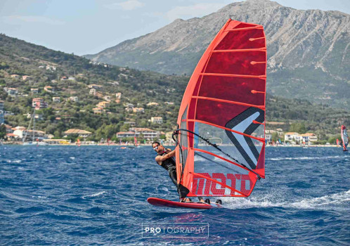 Kurs windsurfingu w VASSILIKI LEFKADA Czerwiec 2027 nr 2