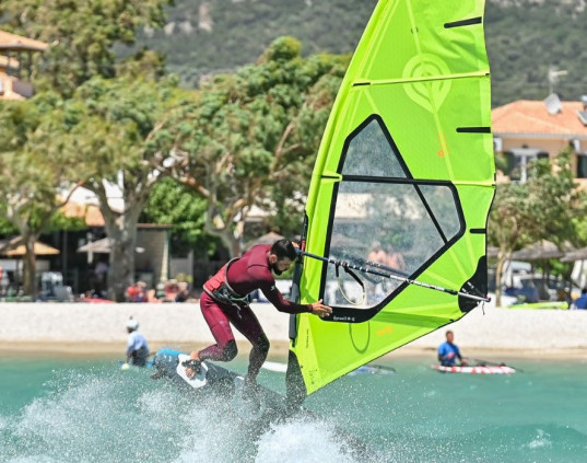 LEFKADA WINDSURFING POLSKA SZKOŁA KURS CZERWIEC 2026 NR1