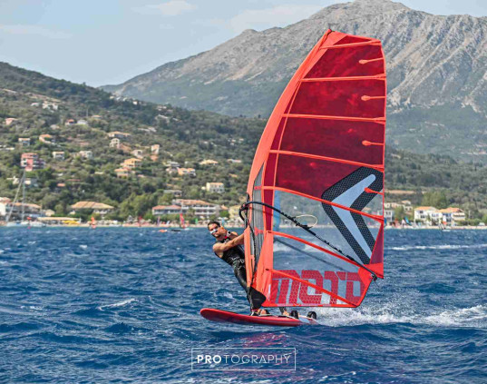 Kurs windsurfingu w VASSILIKI LEFKADA Czerwiec 2026 nr 2